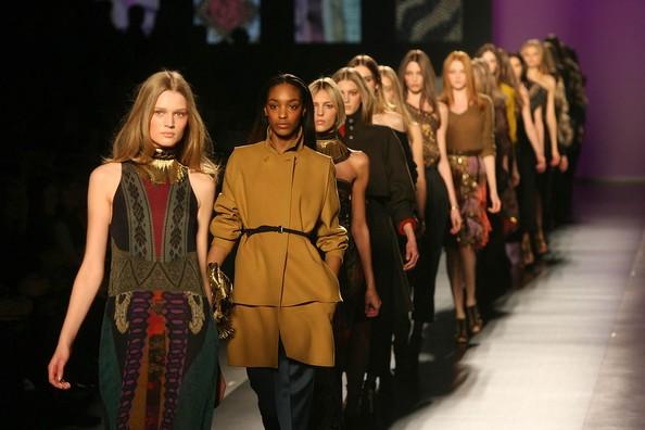 Global Fashion Vibes: Trendspotting Across Different Fashion Weeks